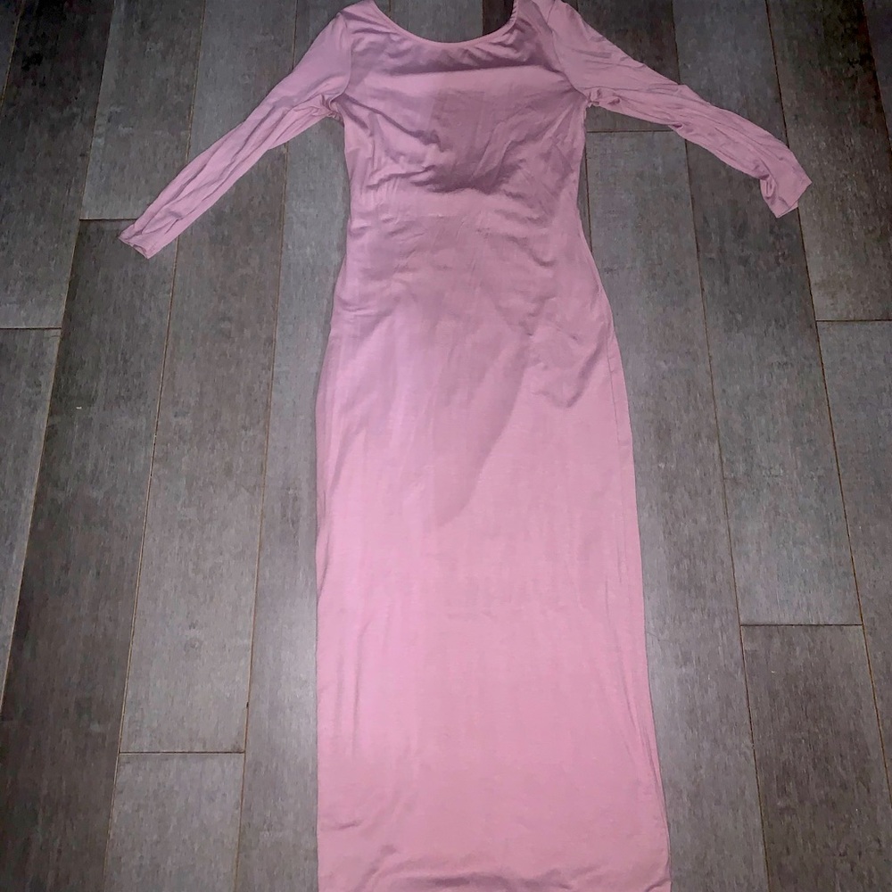 Light pink/purple looking dress